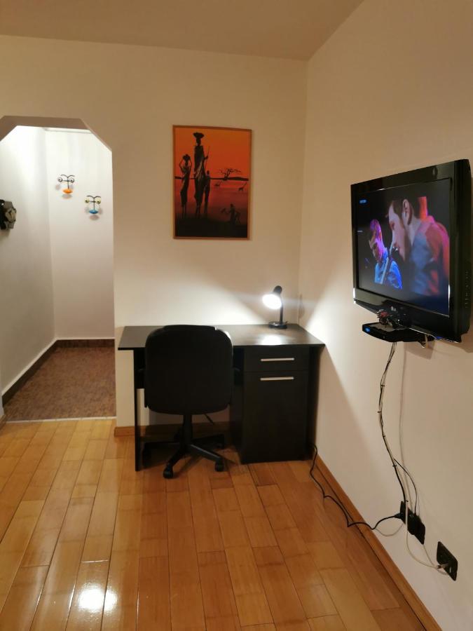 Comfy & Pleasant Apartment 10 Min Walk To Downtown Timisoara Luaran gambar