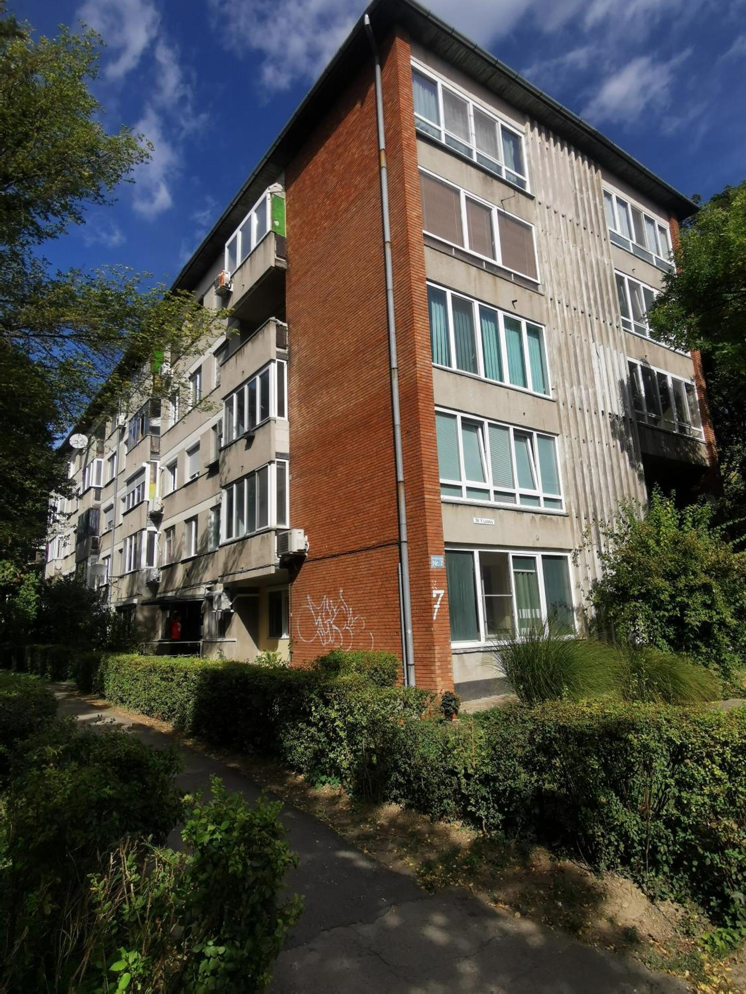 Comfy & Pleasant Apartment 10 Min Walk To Downtown Timisoara Luaran gambar