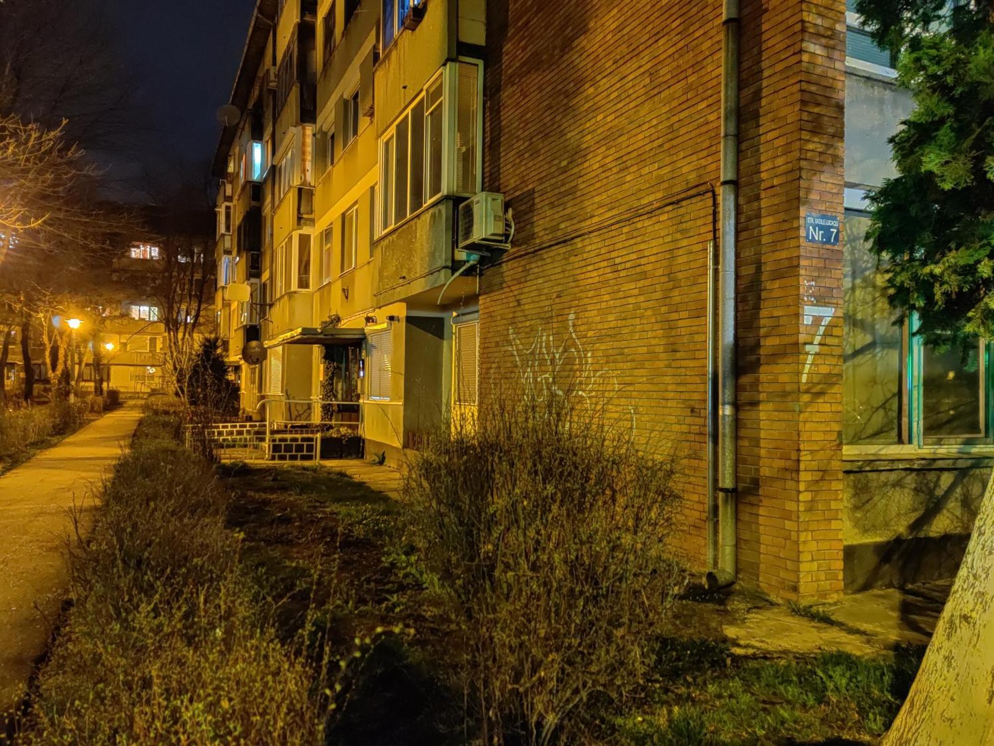 Comfy & Pleasant Apartment 10 Min Walk To Downtown Timisoara Luaran gambar