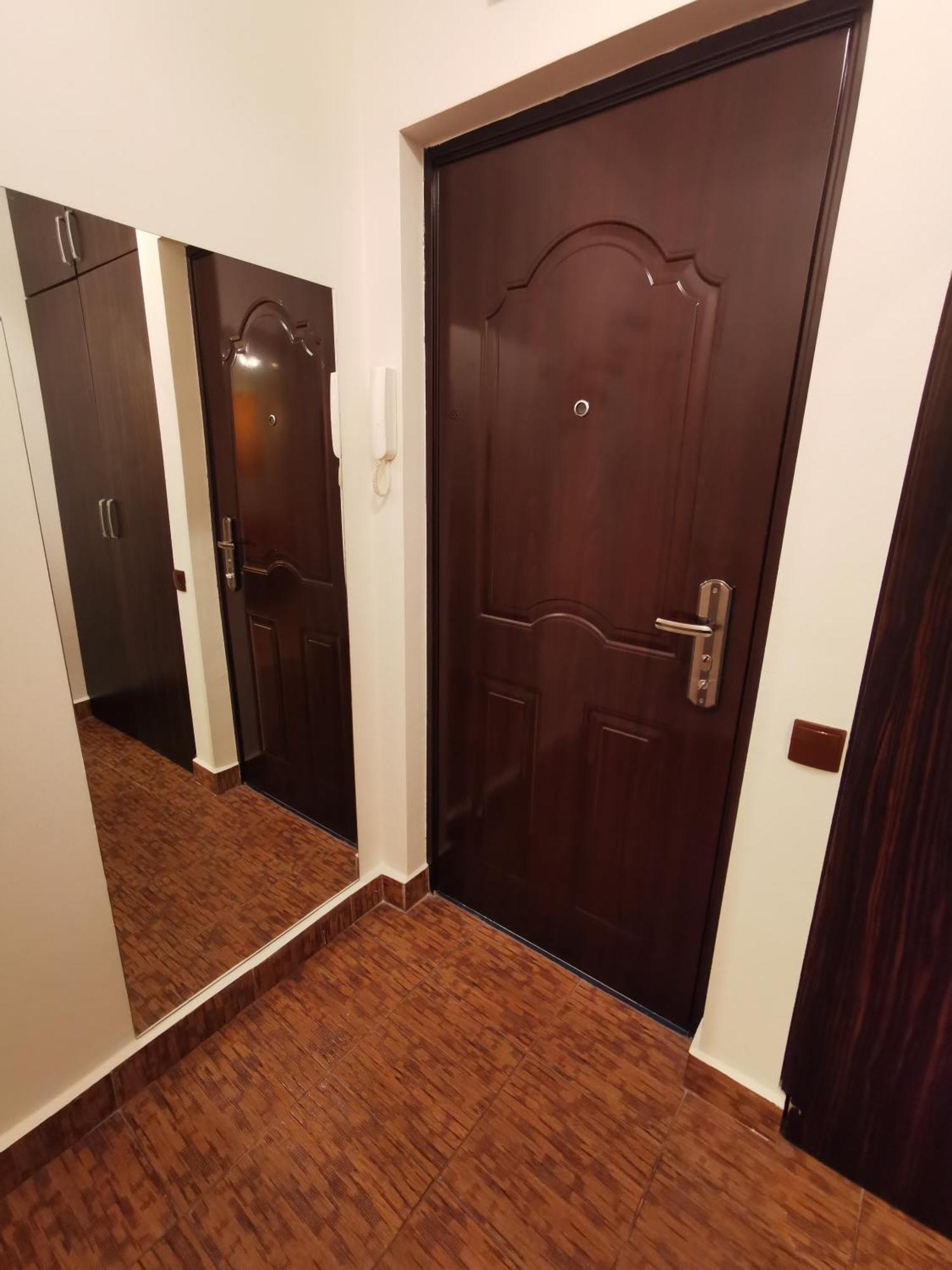 Comfy & Pleasant Apartment 10 Min Walk To Downtown Timisoara Luaran gambar